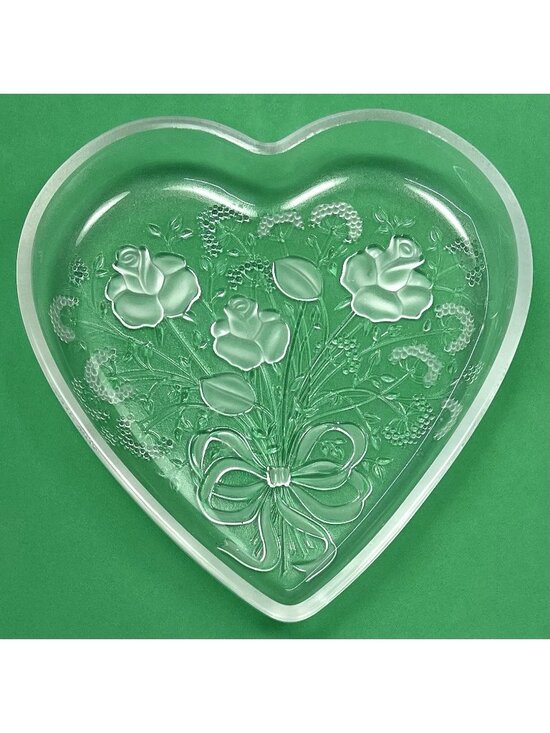 Mikasa Other - VTG MIKASA 7" Heart Shaped Rose Sweatheart Bouquet Glass Dish TRINKET TRAY EUC